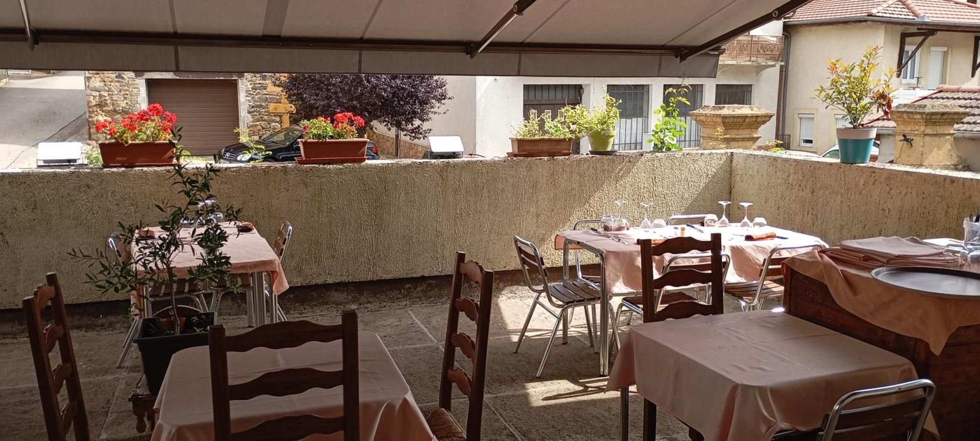 Hotel Restaurant Le Clément Saint-Clement-sur-Valsonne