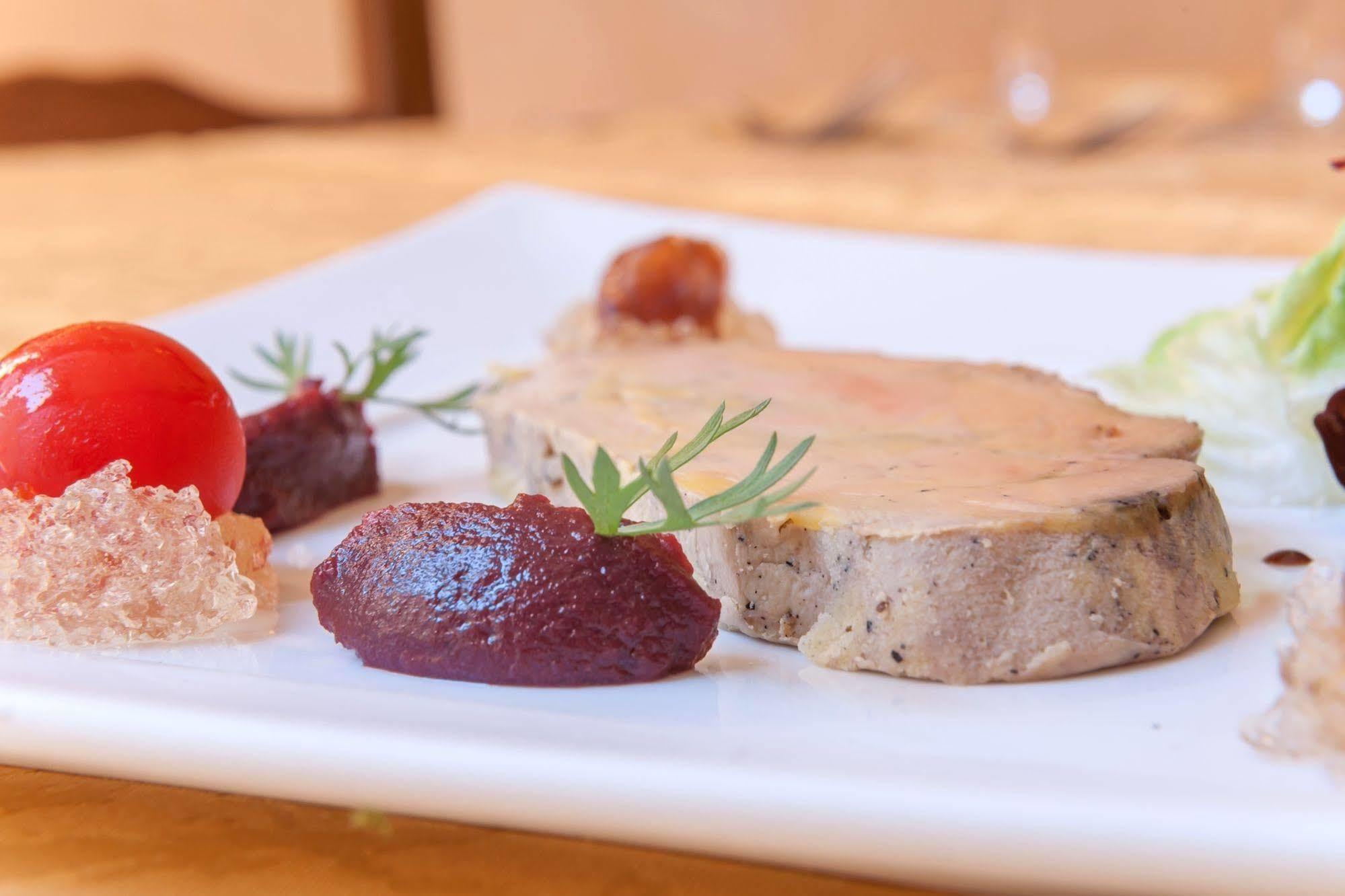 Restaurant Le Clement Hotel Saint-Clement-sur-Valsonne