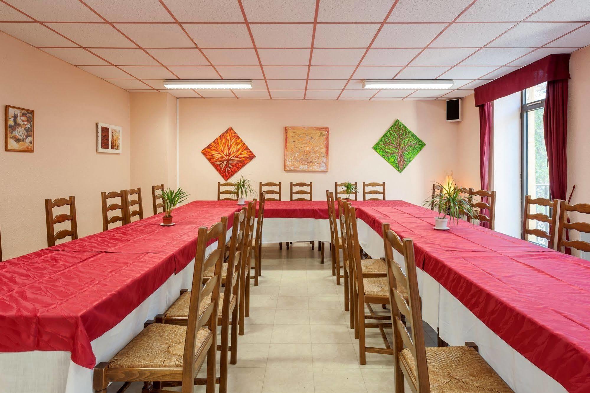 Restaurant Le Clement Hotel Saint-Clement-sur-Valsonne
